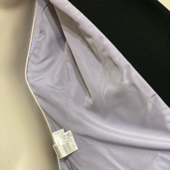 Black jacket with white contrast stitching size P12 - Picture 6 of 13